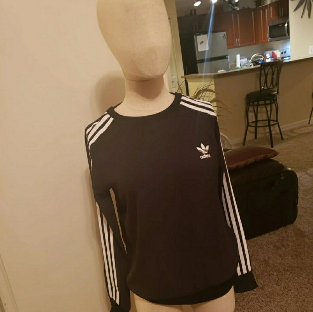 Adidas - Picture 2 of 5